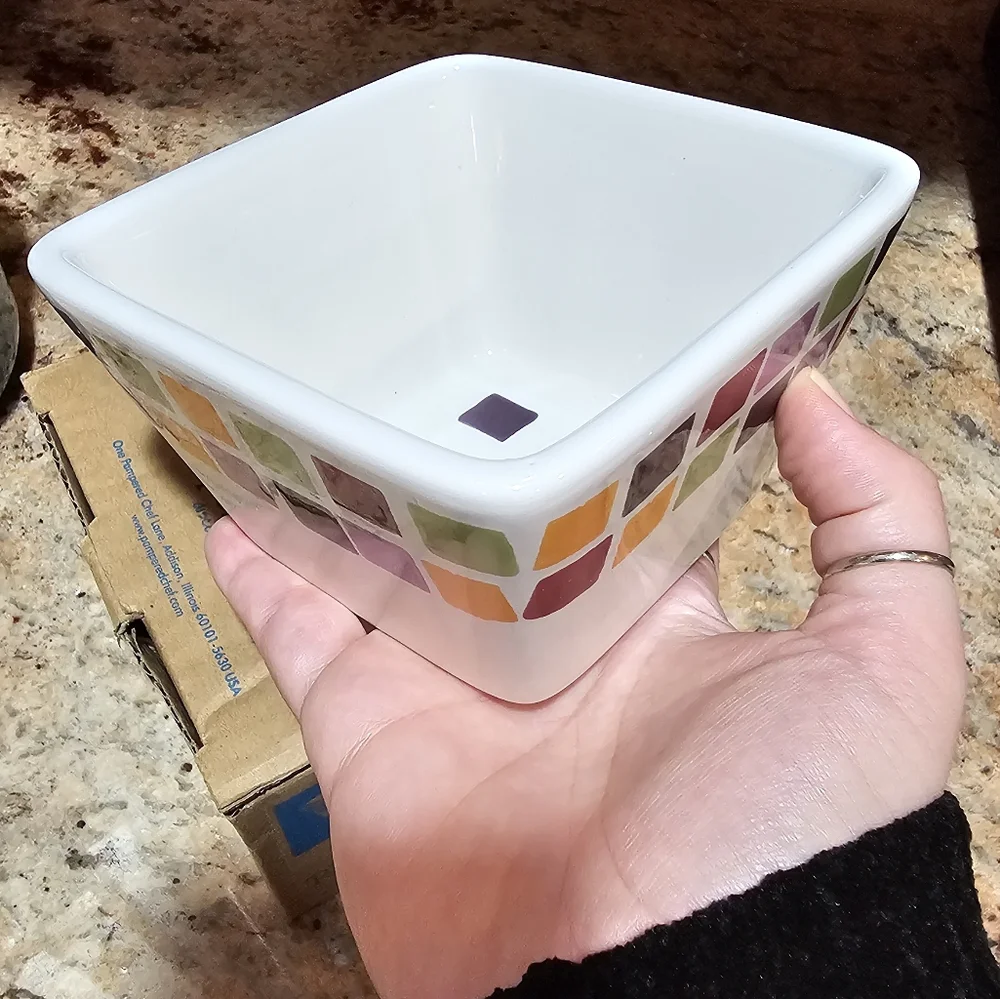 Colorful Square Pattern Bowl - Picture 3 of 10